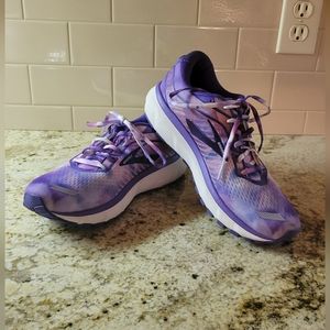 Brooks Ghost Tennis Shoes